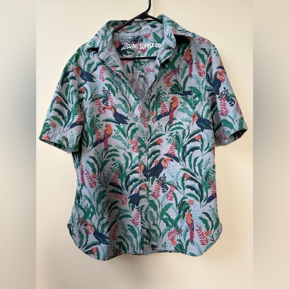 Tropical Print / Hawaiian Short Sleeve Button Down Shirt - Size M